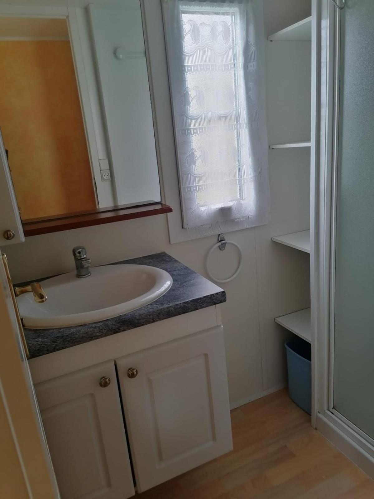 Mobil-Home Dans Camping Municipal Kermaria-Sulard Kültér fotó